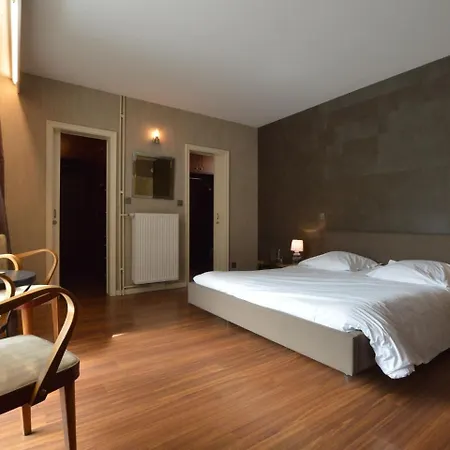 Villa Holiday Home In Ardennes With Heated Pool